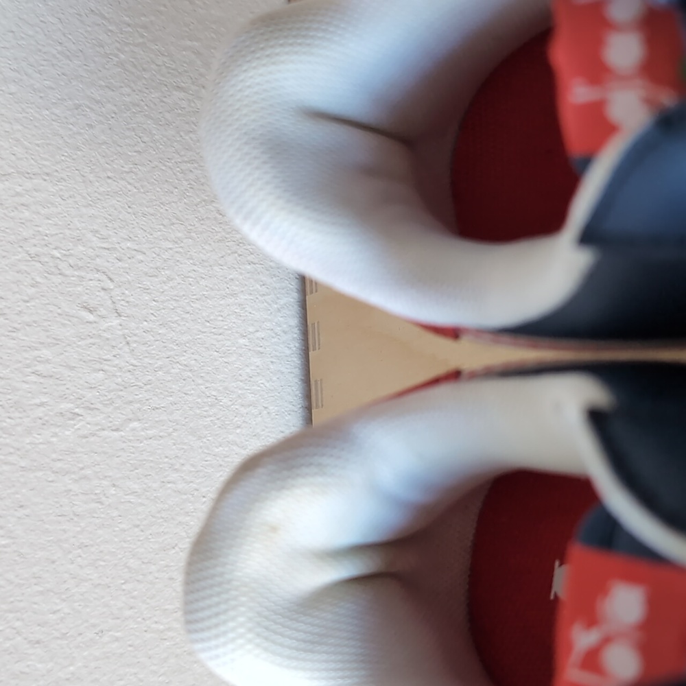 🌸DIADORA RUNNING SHOES PRACTICALLY NEW - Picture 6 of 9
